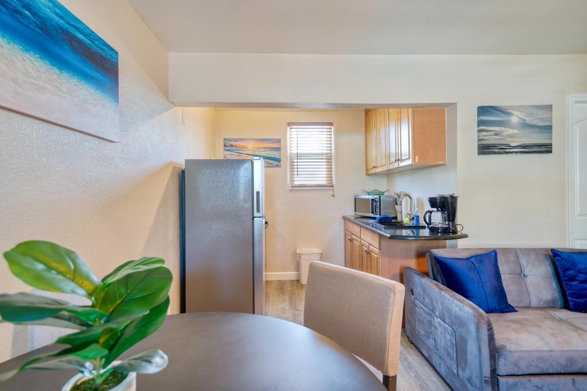 Camelot Beach Suites Clearwater Beach Bagian luar foto