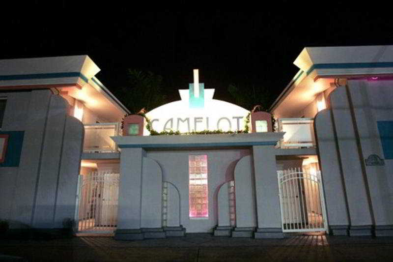 Camelot Beach Suites Clearwater Beach Bagian luar foto