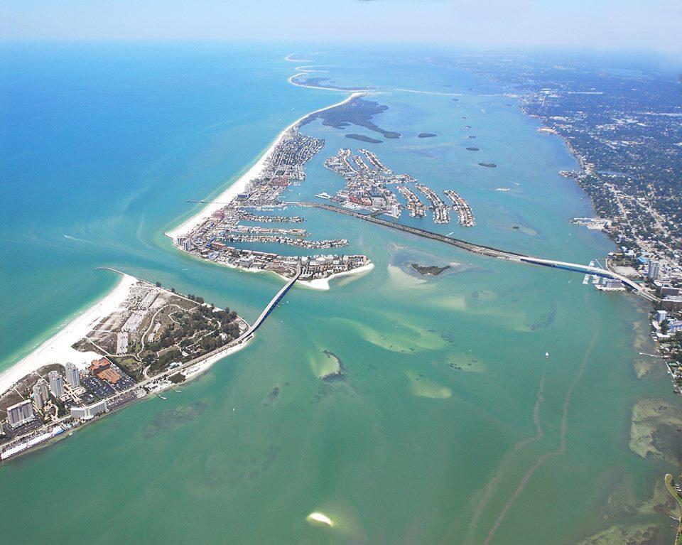 Camelot Beach Suites Clearwater Beach Bagian luar foto